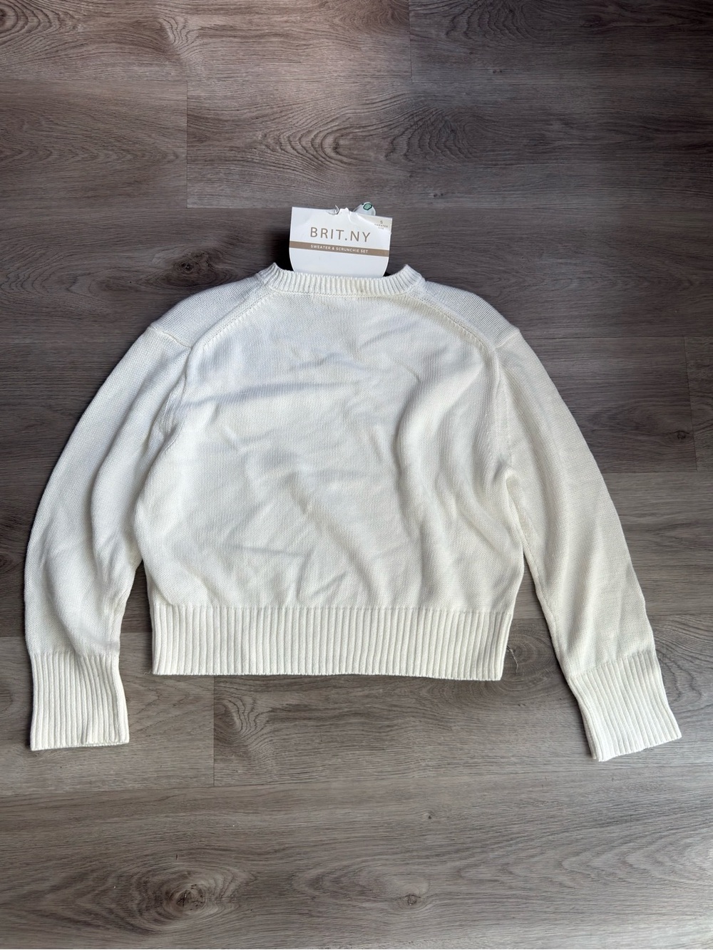 NWT BRIT.NY Tennis Love Embroidered Cotton Sweater & Scrunchie Set S - Picture 10 of 11
